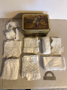 Vintage Mondamin Hamburg Tin w White Lace Trim Sewing Lot