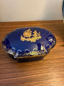 Limoges France Cobalt Blue Porcelain Covered Dresser Box Gilt Decor