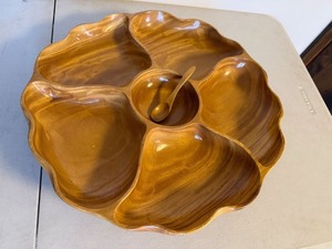 Waikiki Woods Monkey Pod Wood Lazy Susan Serving Tray w Spoon 16in