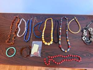 Vintage Costume Jewelry Lot Necklaces Bangles Beaded Lucite Shell