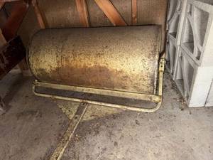 Vintage Steel Lawn Roller Yard Garden Tow-Behind Pull Roller Rusty