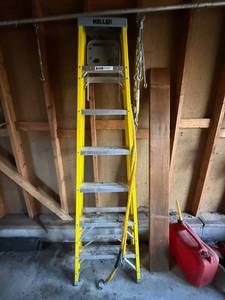 Keller Fiberglass Step Ladder w Turnbuckles & Rope Hooks Lot