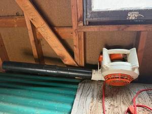 Stihl BG 55 Gas Handheld Leaf Blower w Tube & Nozzle Used