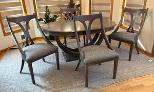 lot 2R image: K - BDM Furniture Stylish Oval Dining Table with 4 Chairs