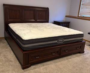 lot 13R image: LL - Aspen Home King Bed with Footboard Drawers