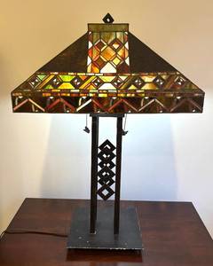 lot 75R image: LL - Arts & Crafts Tiffany-Style Stained Glass Lamp