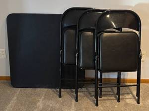 lot 83R image: LL - Card Table & 3 Folding Chairs