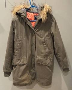 lot 121R image: MR - Abercrombie & Fitch Parka Coat with Fur Hood - Size Medium