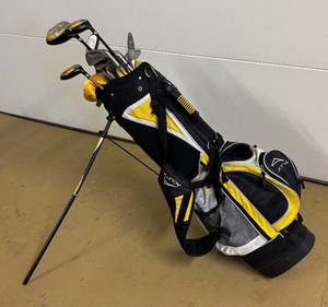 lot 144R image: G - Acuity Golf Clubs & Golf Bag