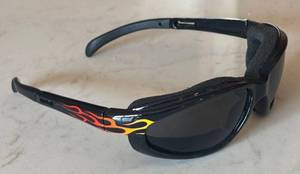 lot 154R image: K - Flame-Graphic Black Sunglasses