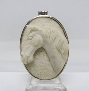 Sterling Silver Pendant wCarved 3D Horse&nbsp
