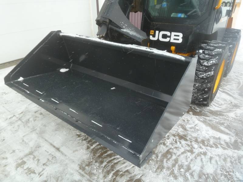 lot 53 image: Wolverine Skid Steer Bucket 66