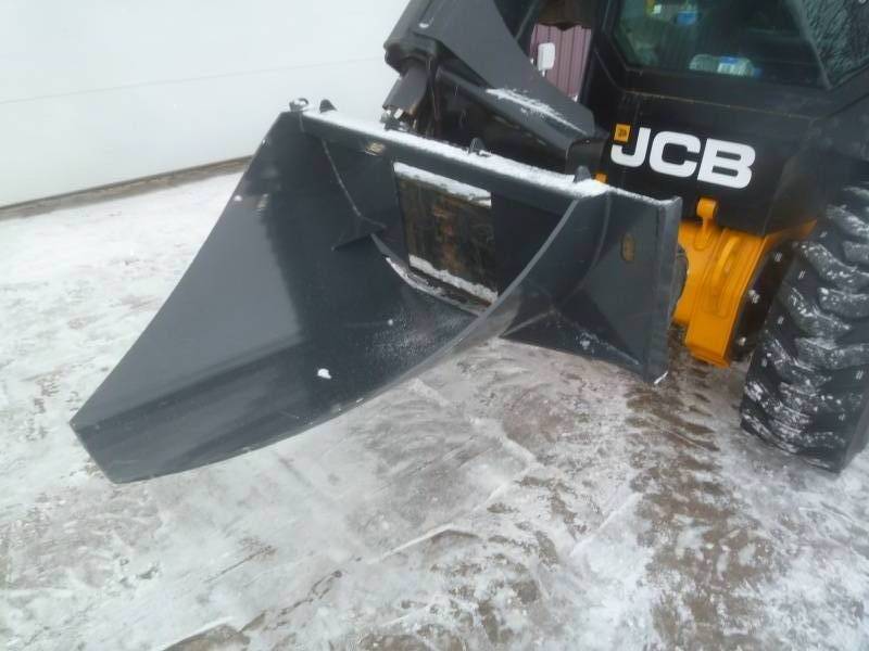 lot 74 image: Wolverine Tree Spade