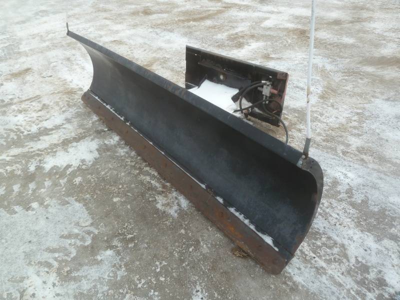 lot 17C image: Skid Steer Snow Angle Blade 9 Used