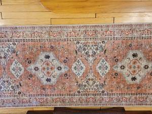 lot 48 image: Area Rug Hall Runner  168 x 32