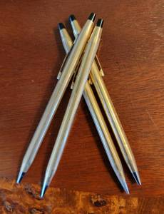 lot 175 image: Classic Cross Gold Pen Pencil Sets