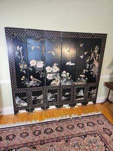 lot 14 image: Chinese Coromandel Lacquer Screen Divider
