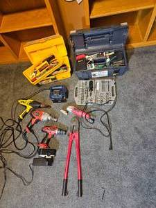 lot 182 image: Household Corded and Hand Tool Group