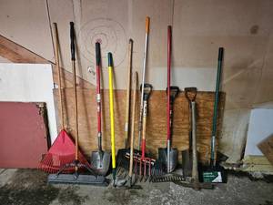 lot 185 image: Garage and Yard Maintenance Tool Group