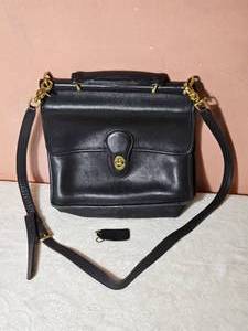 lot 15D image: Black Coach Willis Bag Model 9927
