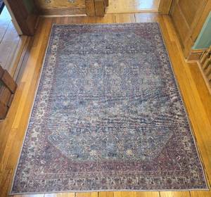 lot 86 image: Keen Home Design - Persian Style Traditional Area Rug