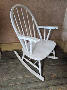 lot 210 image: Vintage White Painted Windsor Style Child Rocking Chair