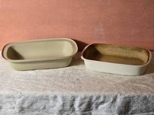lot 96 image: Pampered Chef Stoneware Baking Dish Collection