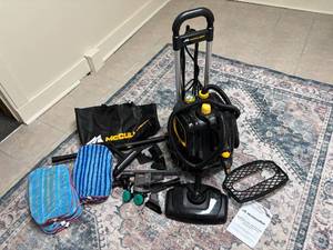 lot 180B image: McCulloch MC1385 Deluxe Canister Steam Cleaner