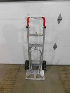 lot 64 image: Milwaukee 1,000 lbs. Capacity 4-in-1 Hand Truck