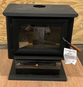 lot 4 image: Vogelzang 2,000 Sq. Ft. Wood Stove Msrp $1,099.99