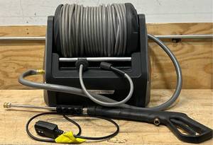 lot 22 image: Giraffe Tools Grandfalls Wall Mounted Msrp $399.99