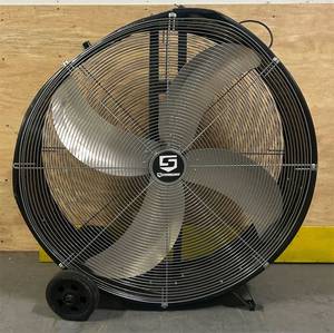 lot 39 image: Strongway 42in. Direct Drive Drum Fan, 16,500 CFM, 35 HP #5025661 Msrp $399.99
