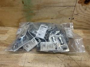 lot 106 image: Roughneck Right Angle Grease Gun Coupler (lot of 60)