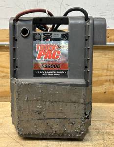 lot 121 image: TruckPac ES6000 12V