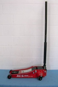 lot 29 image: ARCAN XLS 3000B 3.0 Ton Professional Floor Jack