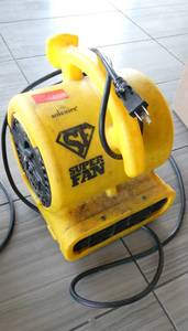 lot 25 image: Soleaire 3-speed blower