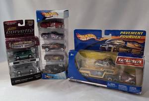 lot 47 image: Hot Wheels and Johnny Lightning Cars - Very collectible