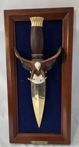 lot 50 image: Wings of Glory  American Eagle Knife.  Beautiful