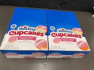 lot 118 image: NE 2 - Hostess Cupcakes - Frosted Sugar Cookie Cake 2-Pack