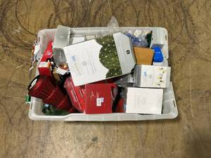 lot 203 image: LOT OF ASSORTED CHRISTMAS MERCHANDISE