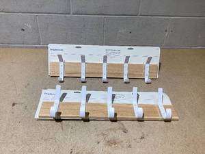 lot 151 image: LOT OF 2 Brightroom Mixed Material 5 Hooks Rail Matte White - Wall Mounted Decorative Hook Rack, Steel & Rubberwood, 22.5 Length