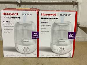 lot 231 image: LOT OF 2 Honeywell Ultra Comfort Cool Mist Humidifier - White, HUL545W