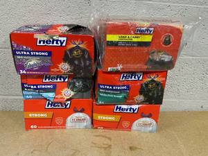 lot 314 image: LOT OF 6 Hefty Trash Bags