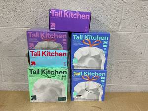 lot 316 image: LOT OF 6 up&up Trash Bags
