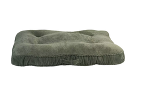 lot 149 image: Boots & Barkley Tufted Dog Mat Bed - XL - 32 Inches (L), 4 Inches (H) x 42 Inches (W)