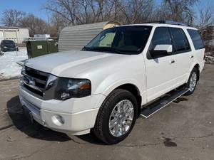 lot 8 image: 2011 Ford Expedition Limited 4x4