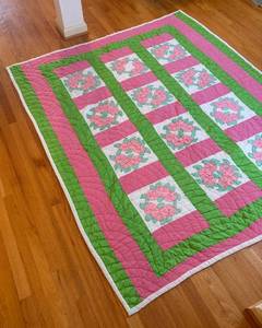 BR2 - Vintage Quilt - Floral PinkGreen Roses
