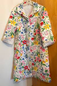 BR2 - Vintage House Coat by Chika - Size Small