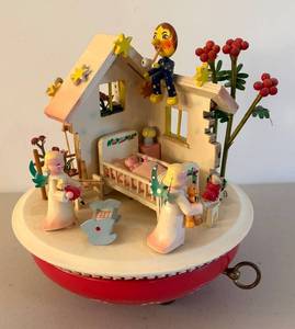 BR2 - Vintage Thorens Music Box