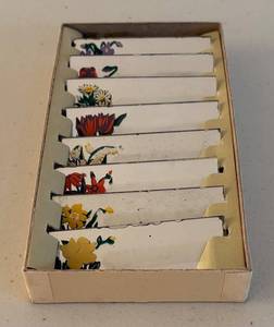 BR2 - Vintage Floral Mirrored Place Cards - Reusable